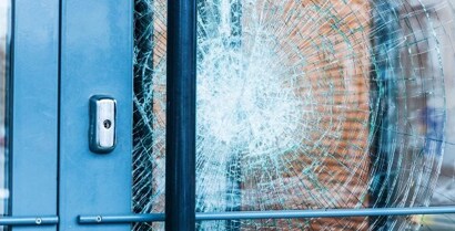 3M™ window film helps increase safety in commercial building windows
