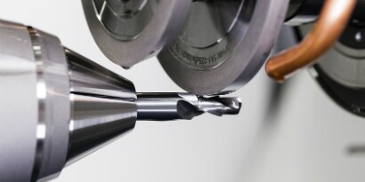 Illustrating 3M Rotary Tool Grinding Application
