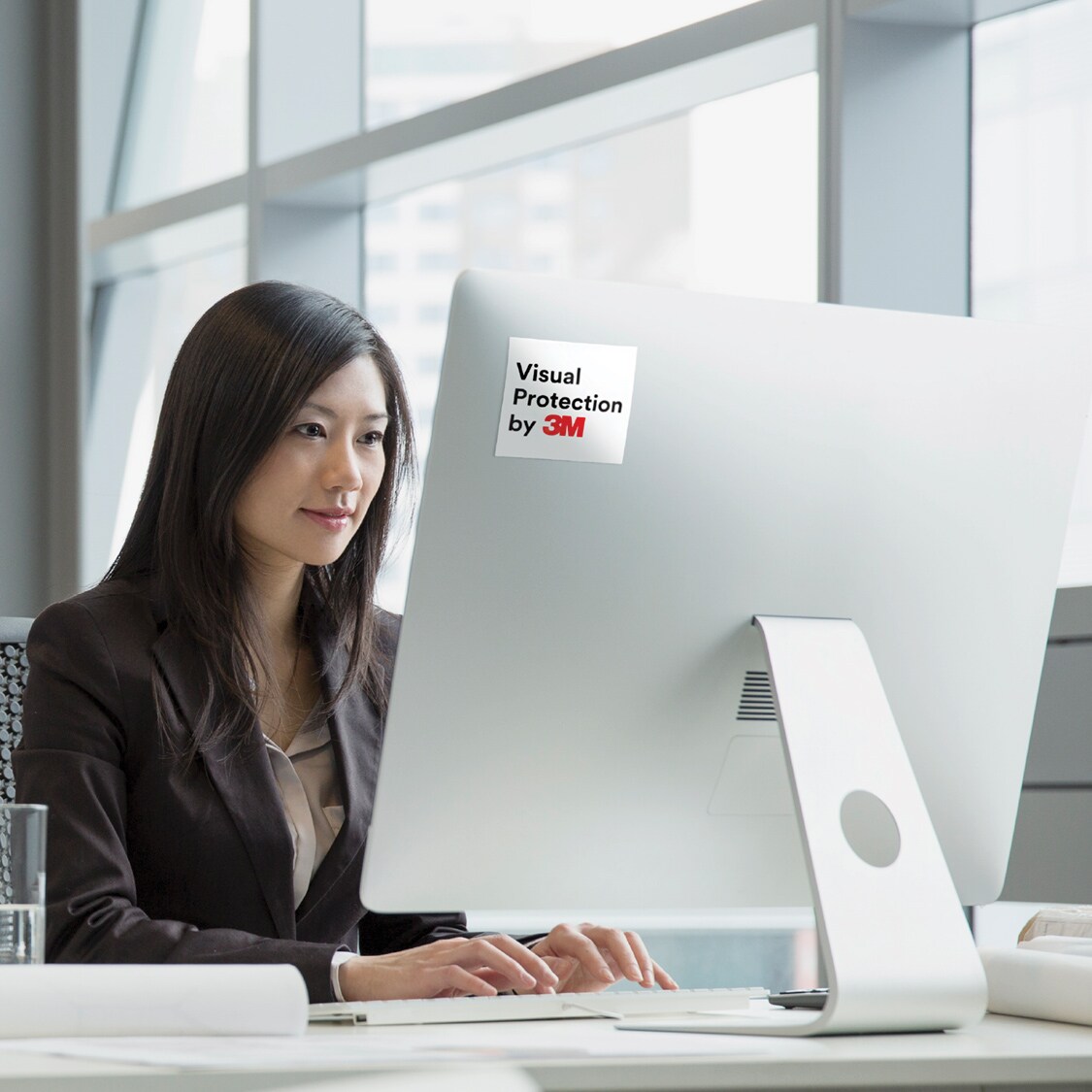 learn more about how to protect sensitive digital data with 3M privacy filters 