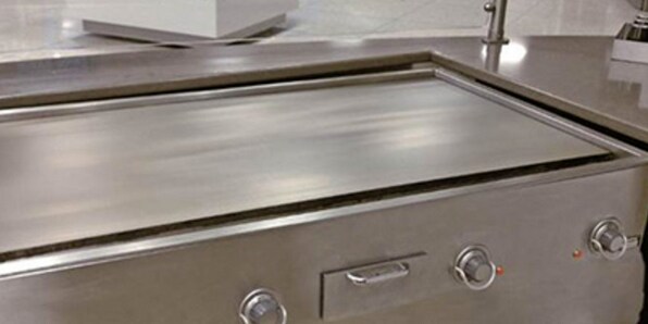 Flat Top Griddle Cleaning
