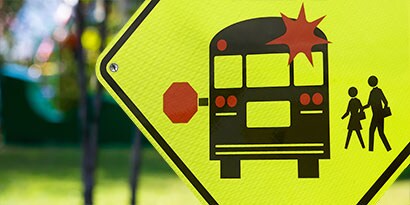 3M reflective sheeting sign for school zones provide higher visibility to drivers