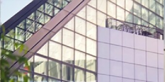 3M™ Sun Control Window Films for Rock and Hall of Fame Building 
