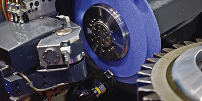 Single rib gear grinding application
